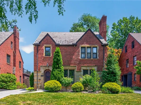 2621 Charney Rd, University Heights, OH 44118