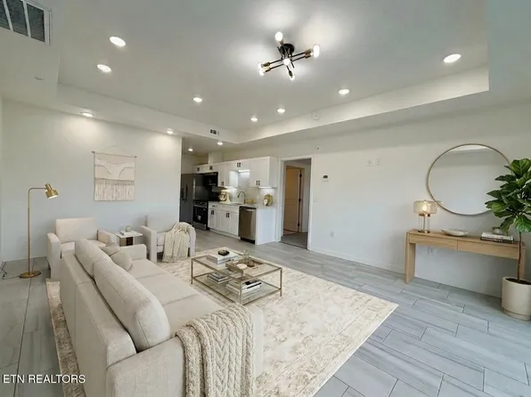 129 Sugarfoot Way #303, Pigeon Forge, TN 37863
