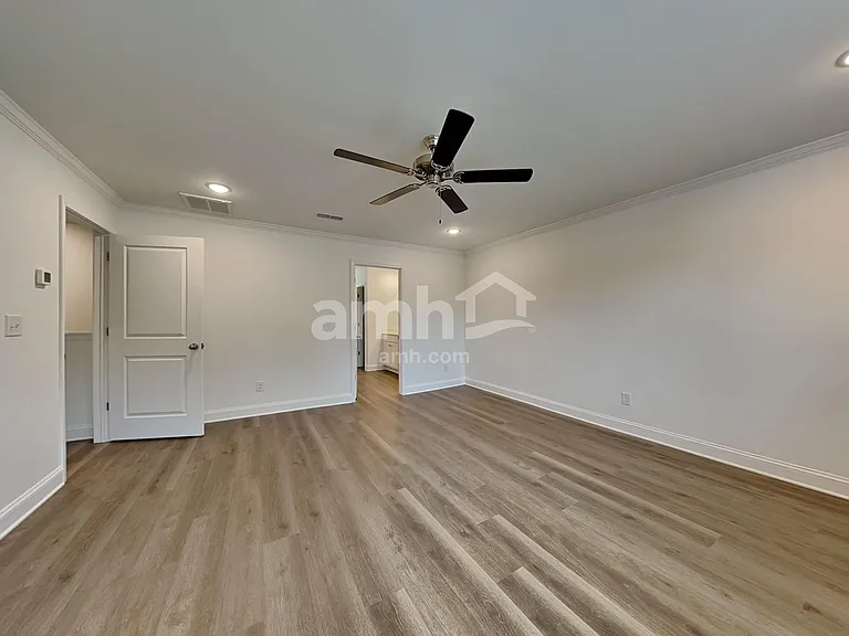 4788 McDade Ln — Photo 13