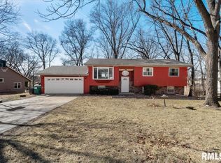 112 Hillcrest Dr, Geneseo, IL 61254