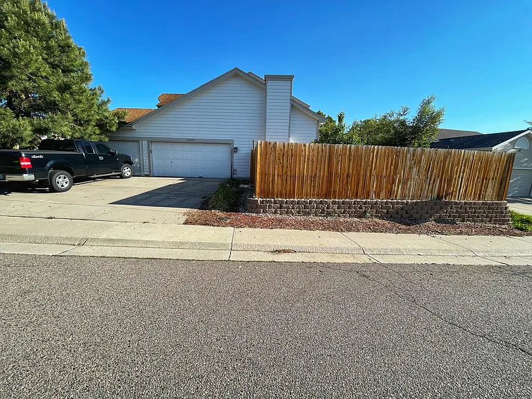 21837 E Alamo Ln — Photo 2