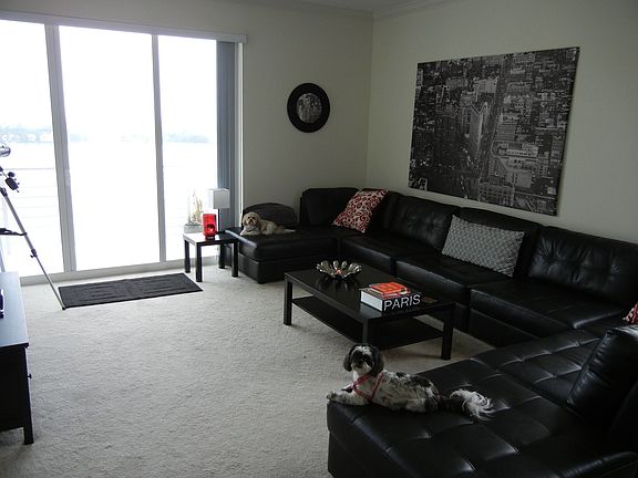 Ocean-view Living Area