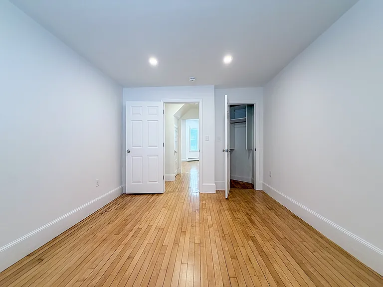 100 Sheridan Ave #1 — Photo 18