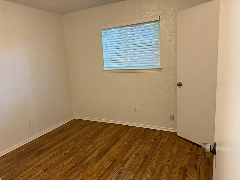 3408 Rall Ct — Photo 8