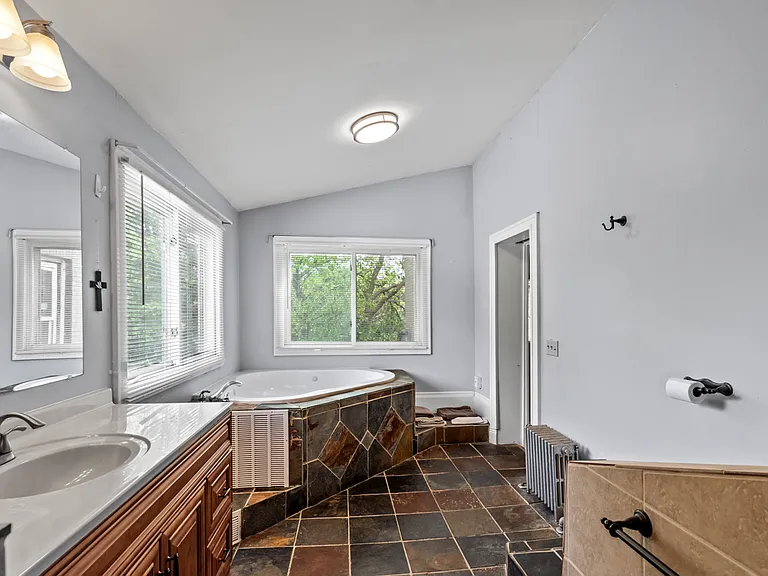 2449 Pillsbury Ave S #3 — Photo 13