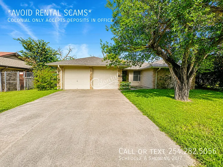 800 E Central Dr — Photo 2