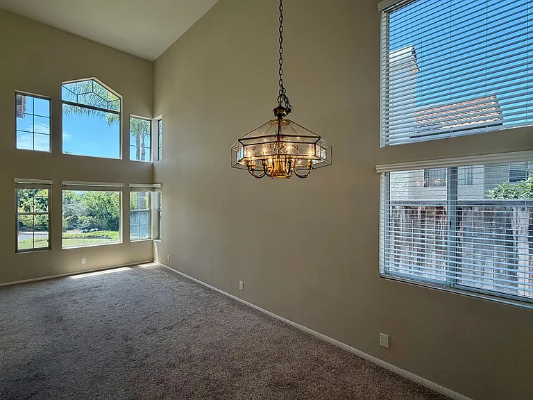3366 Waterford Dr — Photo 8