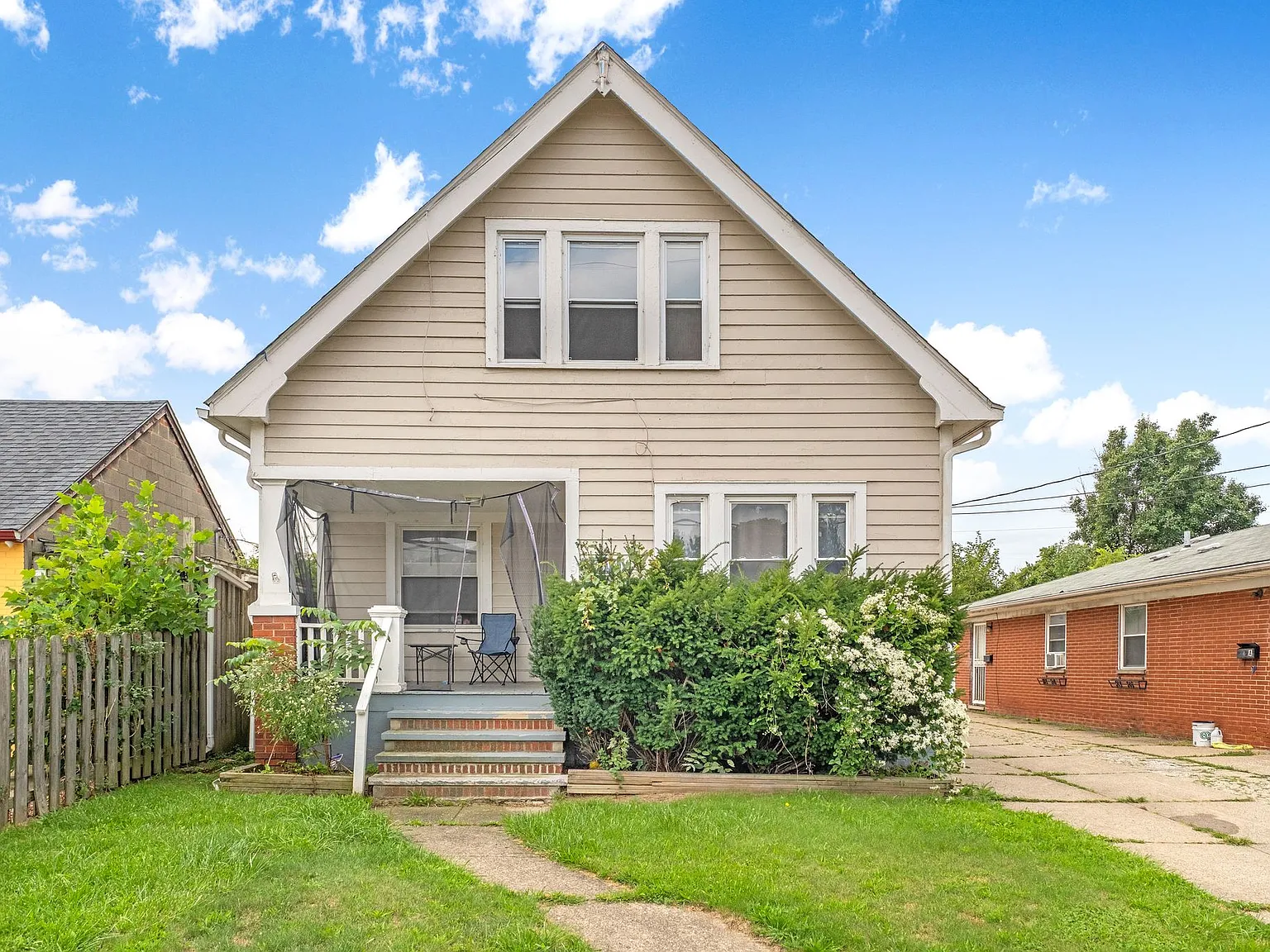 19814 Shawnee Ave — Photo 1