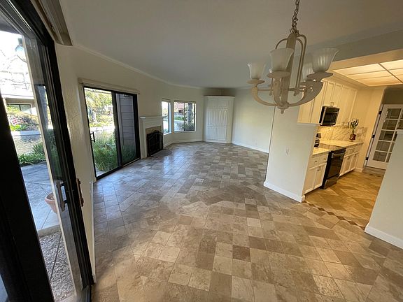 4th image of 1145 Shoreline Dr