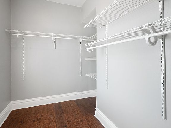 5th image of 4517 S Kingshighway Blvd #675