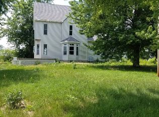 750 500th Ave, Elkhart, IL 62634