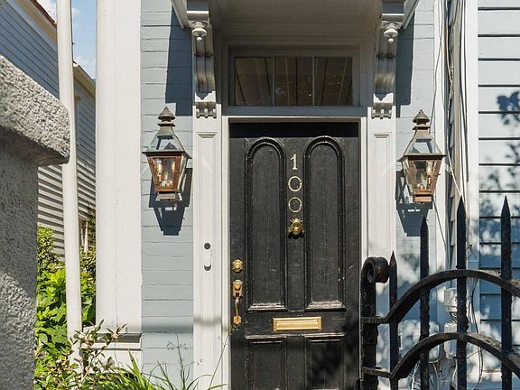 2nd image of 100 Queen St