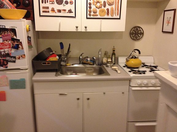 4th image of 4428 N Wolcott Ave APT 1B