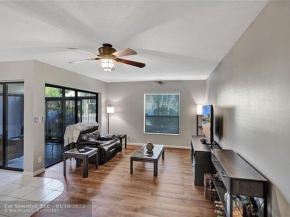 5th image of 3693 Cocoplum Cir #3535