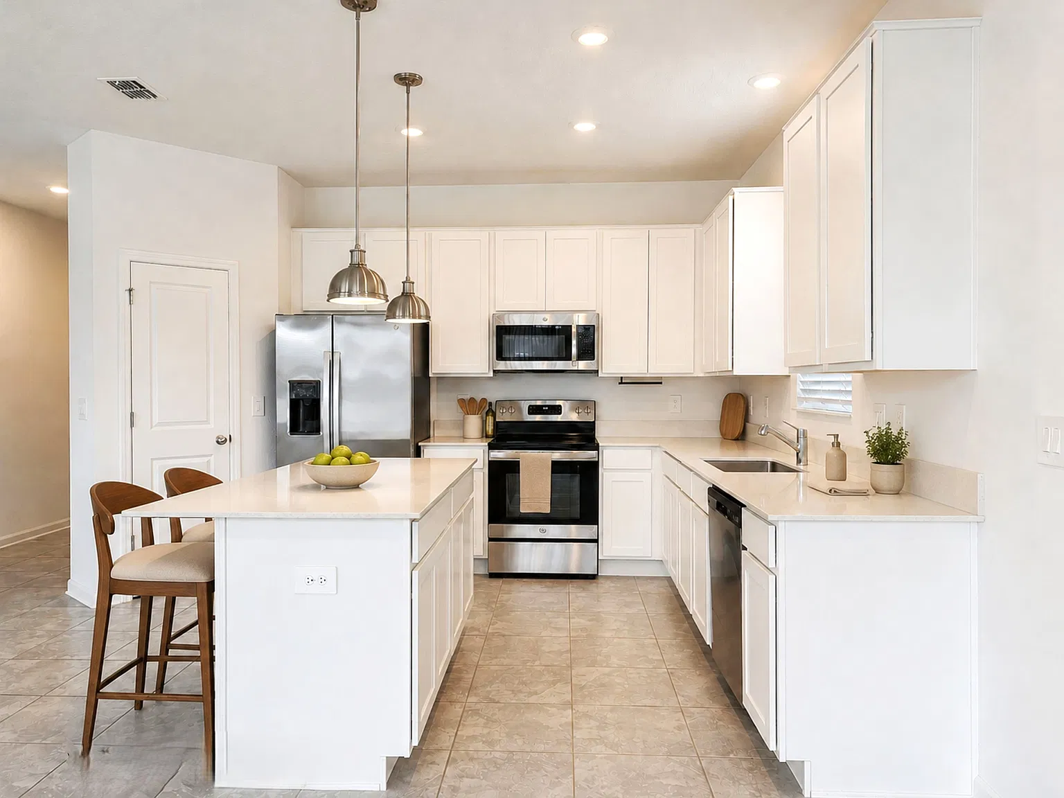 Amazing 4BR/2BA EcoSmartHome in Astonia | Solar | Quartz Kitchen | Fenced | 2-Car Garage — Photo 4
