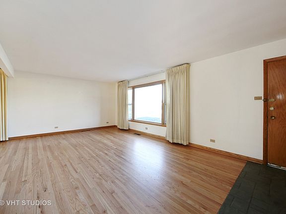 2nd image of 2813 Kensington Ave