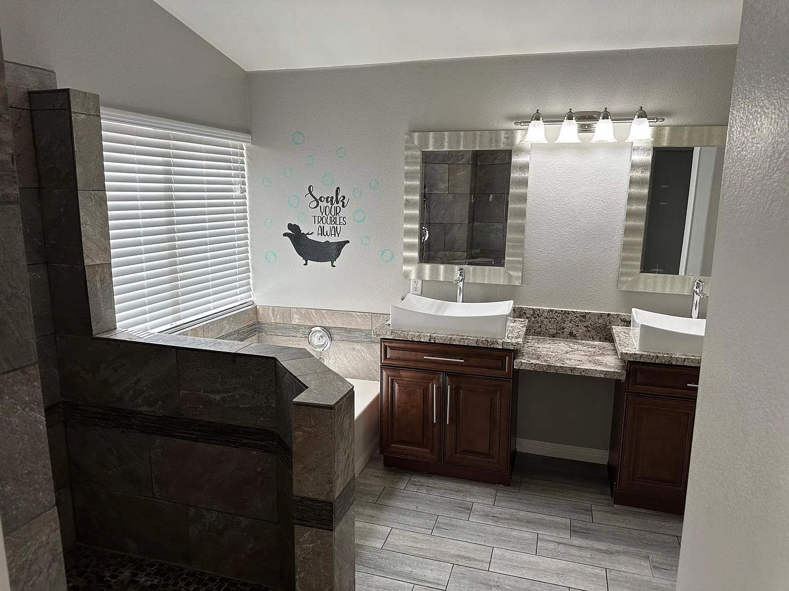 1761 Sunflower Ct — Photo 3
