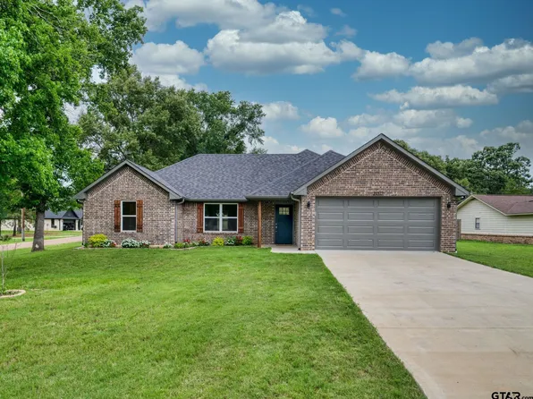 21317 Dean Ln, Chandler, TX 75758
