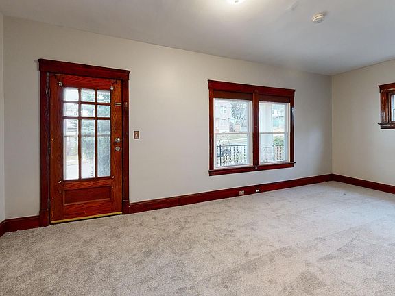 5th image of 3210 W 98th St Floor 1