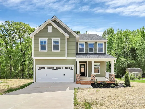 2822 Woodlands Creek Dr, Monroe, NC 28110