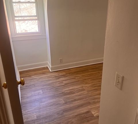 5th image of 10 Norton Dr #2