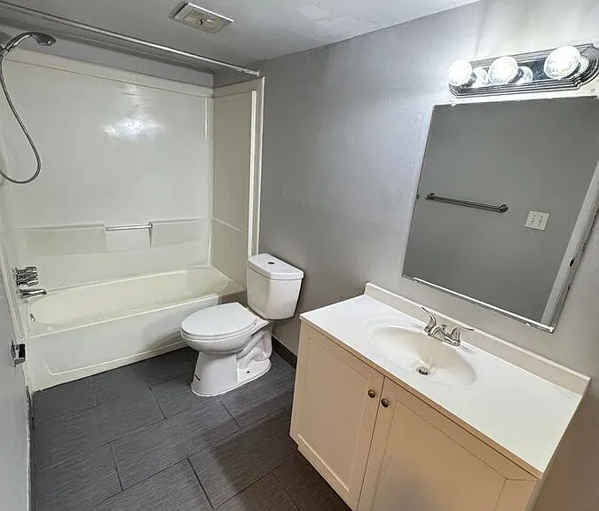 5680 Pardee Rd #5 — Photo 9