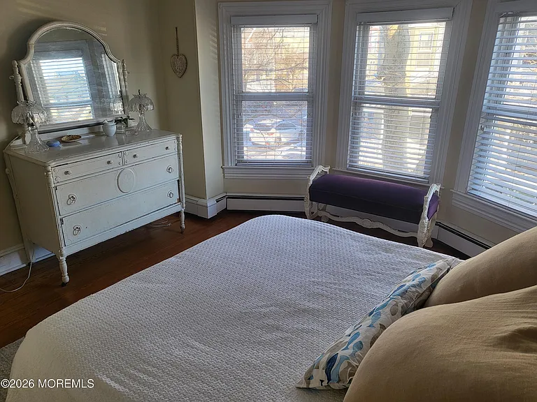 80 Heck Ave — Photo 32