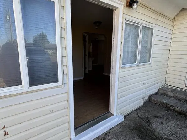 845 S 3rd St, Independence, OR 97351