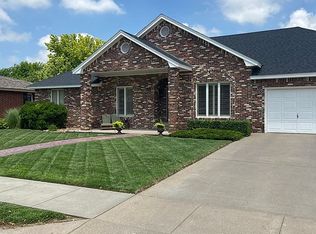 1521 Sundance Cir, Garden City, KS 67846