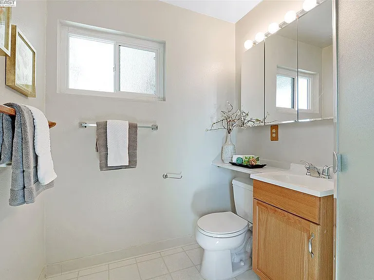 8164 Cardiff Dr — Photo 14
