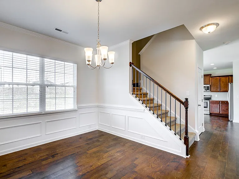 1171 Kerr St — Photo 15