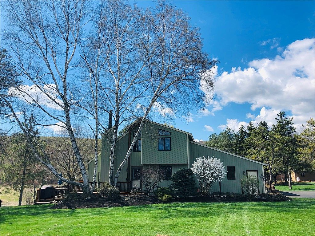 147 Crooked Lake Rd, Tully, NY 13159 Zillow