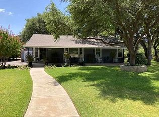 1106 Indian Creek Dr, Brownwood, TX 76801