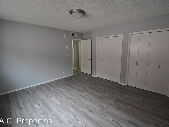 5th image of 3960 Carpenter Ave APT 201