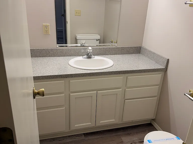 1325 W Nottingham Cir — Photo 7