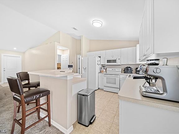 5th image of 2525 NW 21st Ave