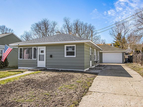 2nd image of 2904 Whittier Dr