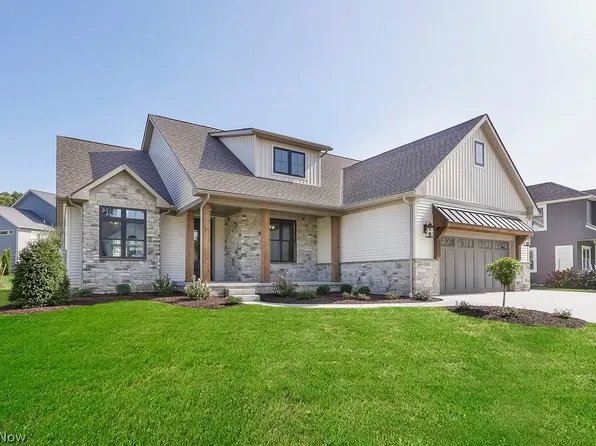 4343 Castlegate Blvd, Uniontown, OH 44685