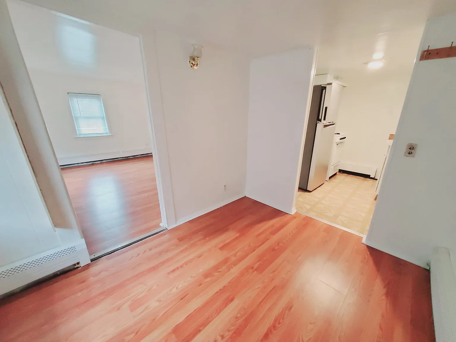 Studio, 1.0 bath, 500 sqft, $1,600 — Photo 3