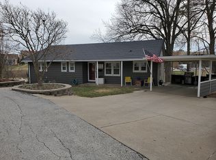 717 Orchard Dr, Macomb, IL 61455