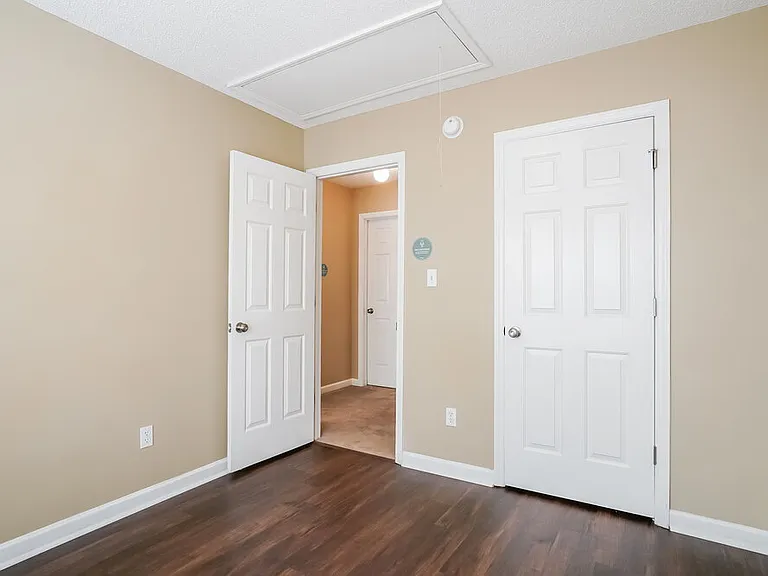 2517 Dandridge Dr — Photo 15