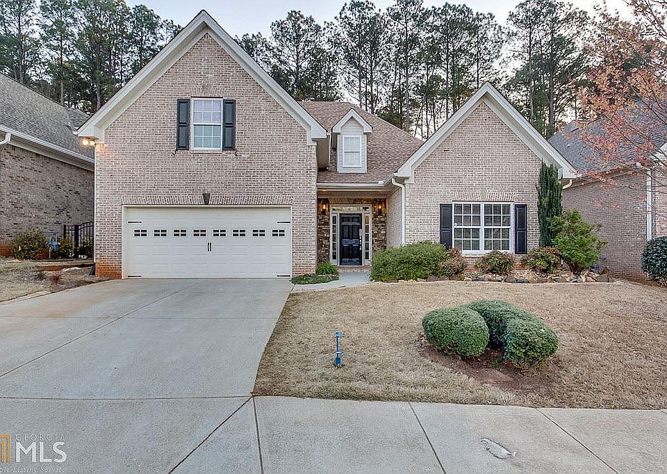 2nd image of 747 Retreat Woods Way