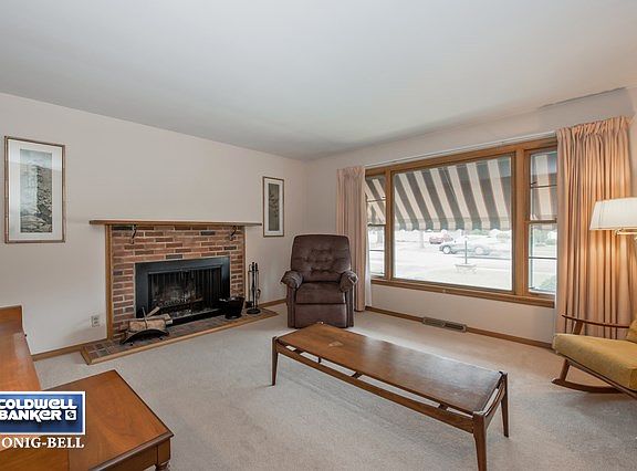5th image of 641 Iroquois Dr