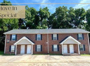 513B Peachers Dr, Clarksville, TN 37042