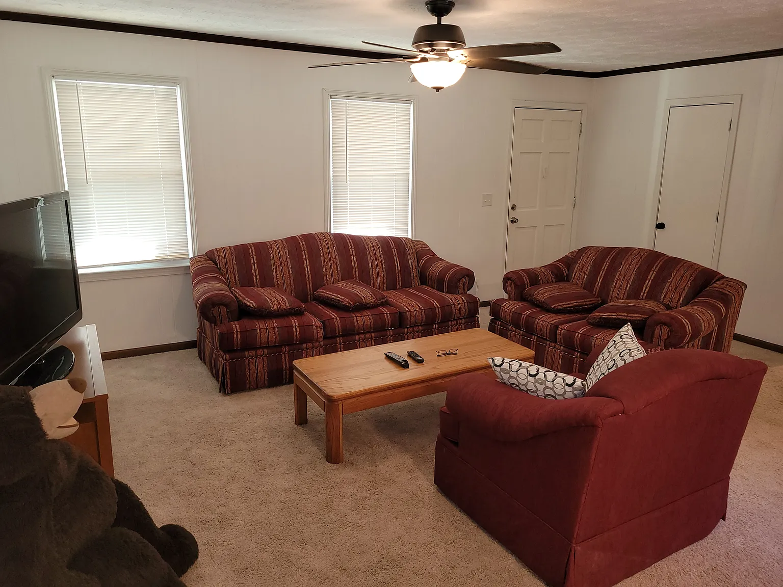 3 bed, 1208 sqft, $2,600 — Photo 3