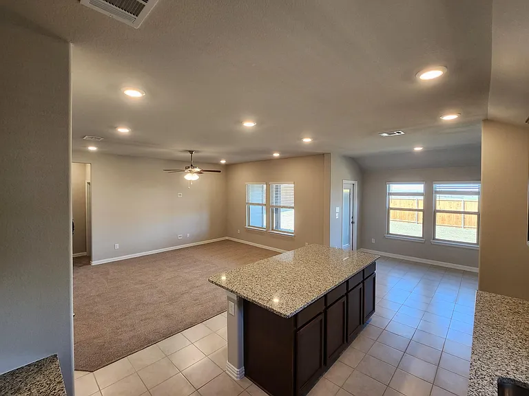 3812 Chalk Hill Ave — Photo 15