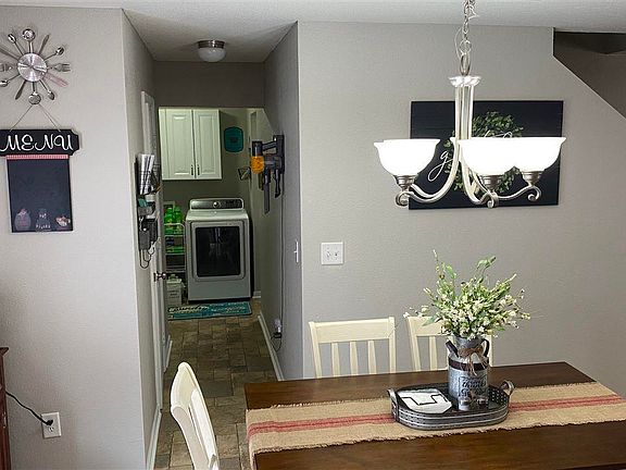 5th image of 159 SE Sedgewick Dr