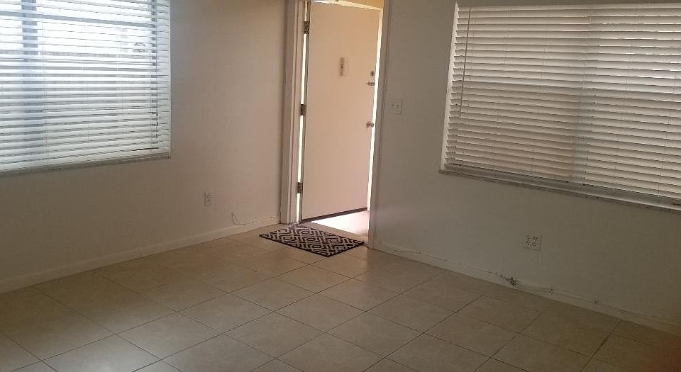 Front door into Living Room