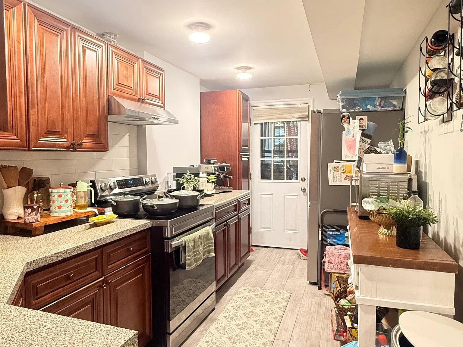 1 bed, 900 sqft, $2,100 — Photo 4