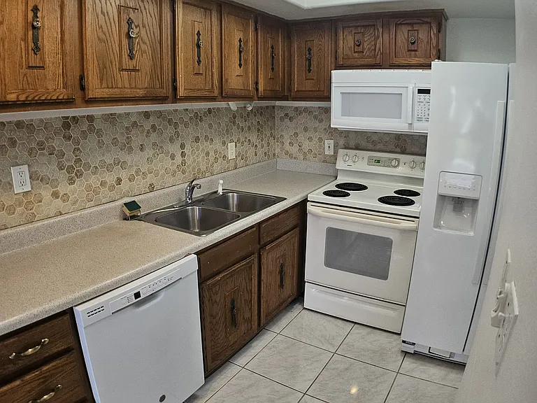 4001 Beneva Rd #123 — Photo 10